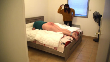 Strap in bedroom 04 very hard